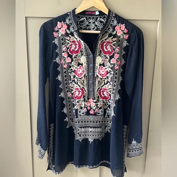 Johnny Was Meadow Embroidered Longline Tunic Blouse. Long Sleeve Black Roomy S - Picture 1 of 11